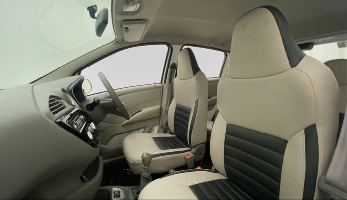 2016 Datsun Redi Go T (O), Petrol, Manual, 39,586 km, Right Side Front Door Cabin