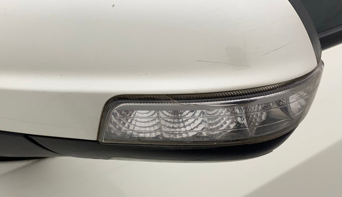 2017 Mahindra XUV500 W6, Diesel, Manual, 91,168 km, Left rear-view mirror - Indicator light has minor damage