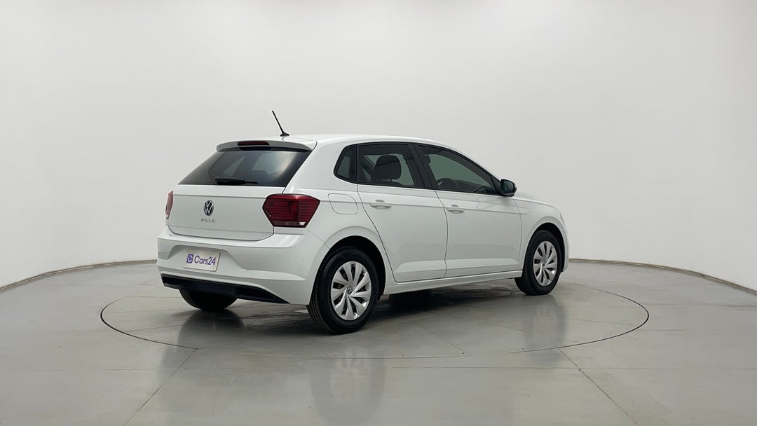 Right Back Diagonal (45- Degree) View