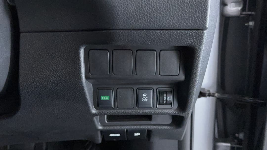 2020 Nissan X-trail St (2WD) (5yr), Automatic, 29747 km, Utility Switches/Buttons