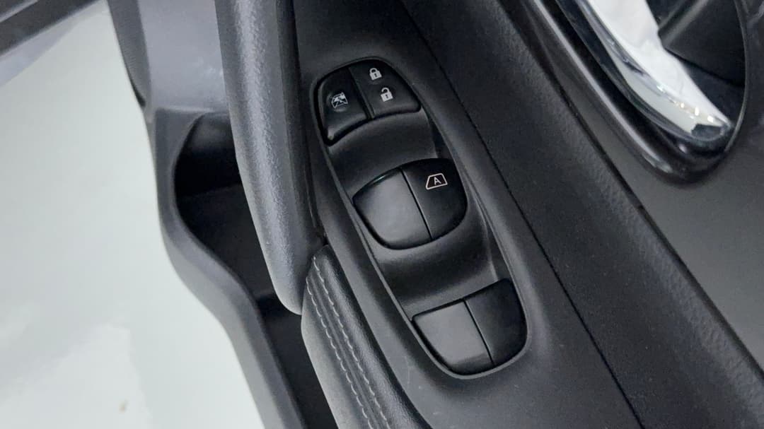 2020 Nissan X-trail St (2WD) (5yr), Automatic, 29747 km, Drivers Side Door Panel Controls