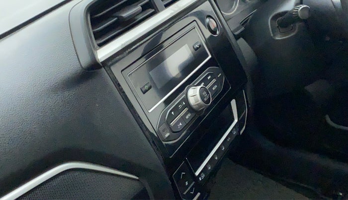 2017 Honda BR-V 1.5L I-VTEC V, Petrol, Manual, 1,04,034 km, Infotainment system - Parking sensor not working