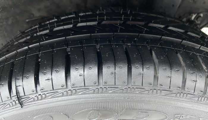2015 Hyundai Xcent 1.2 S VTVT, Petrol, Manual, 58,726 km, Left Rear Tyre Tread