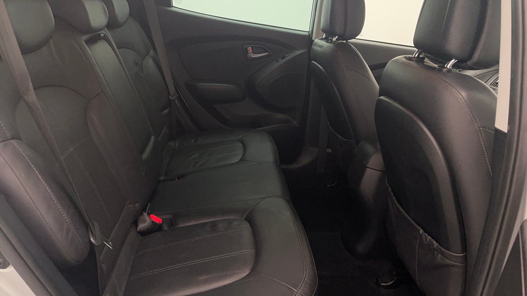 2015 Hyundai Ix35 Se (fwd), Automatic, 100521 km, Right Side Rear Door Cabin View