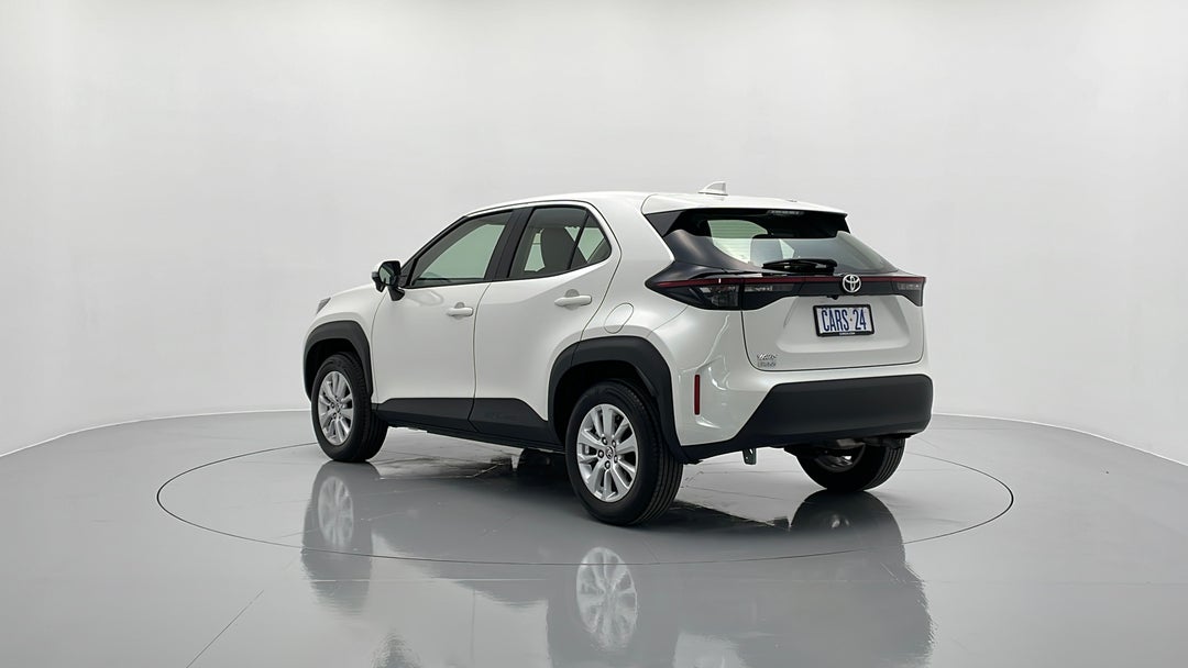 Left Back Diagonal (45- Degree) View