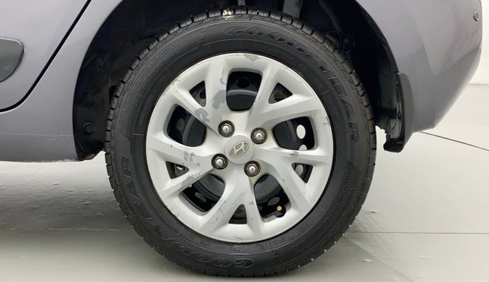 2017 Hyundai Grand i10 MAGNA 1.2 VTVT, CNG, Manual, 89,749 km, Left Rear Wheel