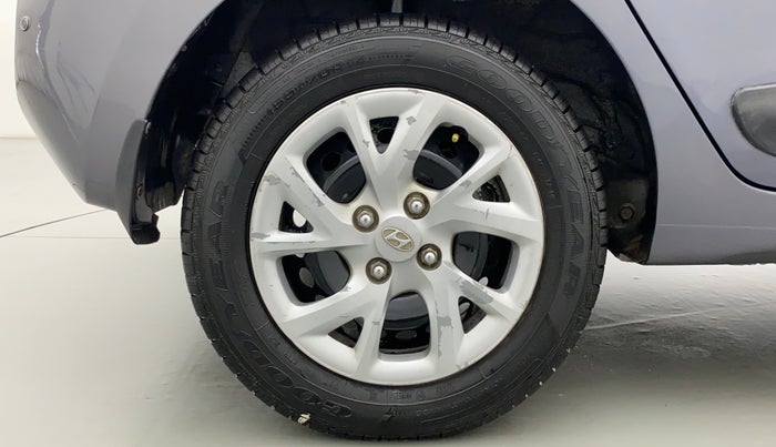 2017 Hyundai Grand i10 MAGNA 1.2 VTVT, CNG, Manual, 89,749 km, Right Rear Wheel