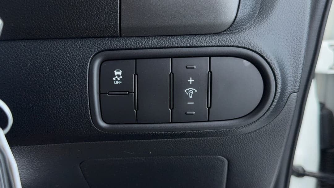 2016 Kia Cerato S, Automatic, 53014 km, Utility Switches/Buttons