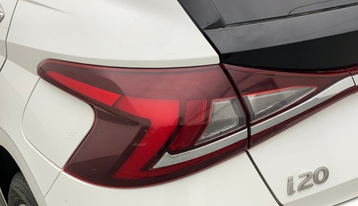 2020 Hyundai NEW I20 ASTA 1.2 AT, Petrol, Automatic, 34,580 km, Left tail light - Minor scratches