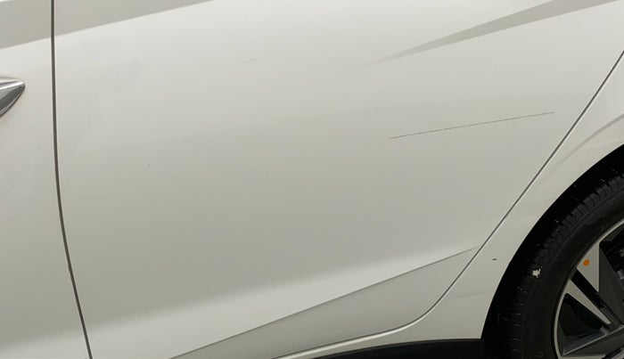 2020 Hyundai NEW I20 ASTA 1.2 AT, Petrol, Automatic, 34,580 km, Rear left door - Minor scratches