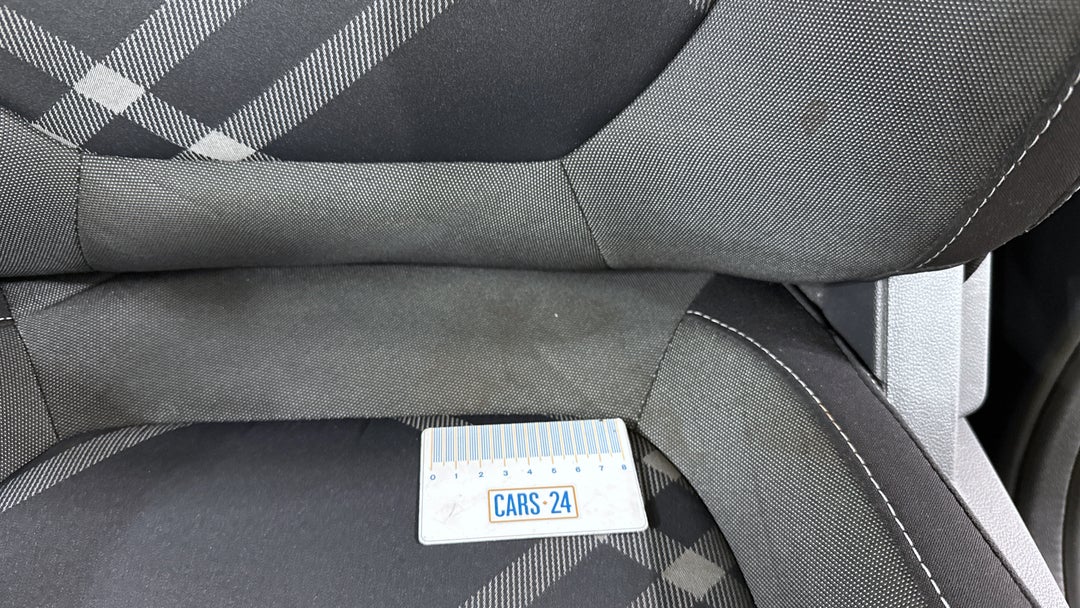 2022 MG Mg3 Auto Core, Automatic, 41688 km, Seats Front LHS Stain