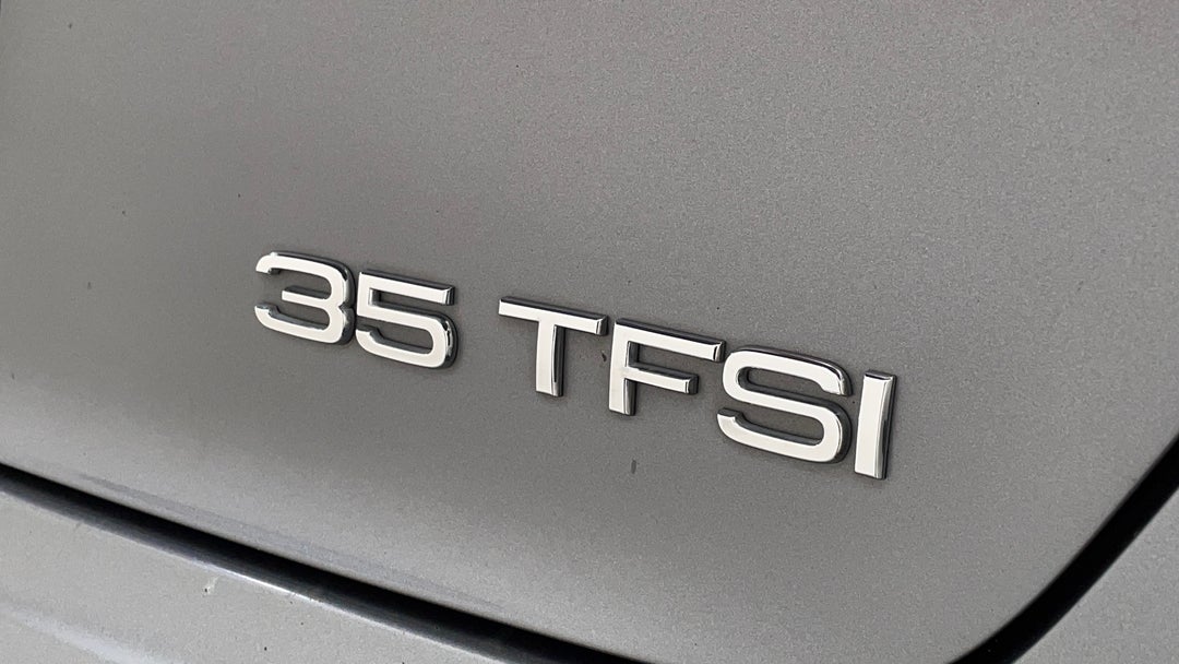 Badge (Boot Right Side)