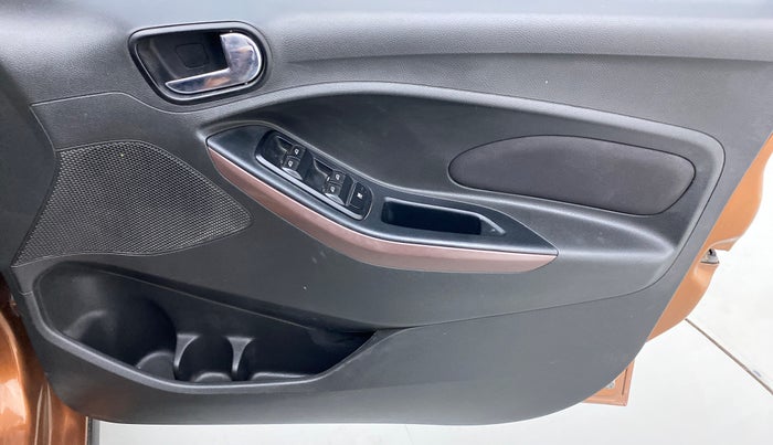 2019 Ford FREESTYLE TITANIUM PLUS 1.2 PETROL, Petrol, Manual, 76,256 km, Driver Side Door Panels Control