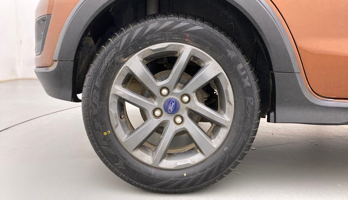 2019 Ford FREESTYLE TITANIUM PLUS 1.2 PETROL, Petrol, Manual, 76,256 km, Right Rear Wheel