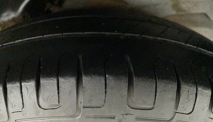 2012 Hyundai i10 MAGNA 1.2, Petrol, Manual, 63,734 km, Left Rear Tyre Tread