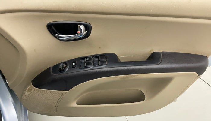 2012 Hyundai i10 MAGNA 1.2, Petrol, Manual, 63,734 km, Driver Side Door Panels Control