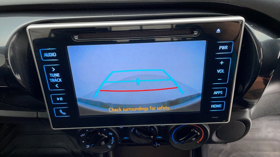 2017 Toyota Hilux Sr Hi-rider, Automatic, 98988 km, Parking Camera