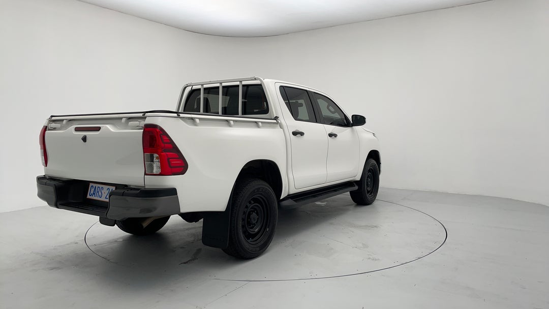 2017 Toyota Hilux Sr Hi-rider, Automatic, 98988 km, Right Back Diagonal (45- Degree) View