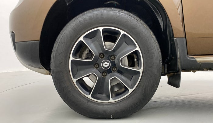 2017 Renault Duster RXZ 85 PS DIESEL, Diesel, Manual, 33,368 km, Left Front Wheel