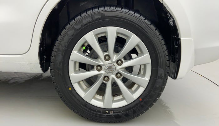 2014 Maruti Ertiga ZDI, Diesel, Manual, 66,575 km, Left Rear Wheel