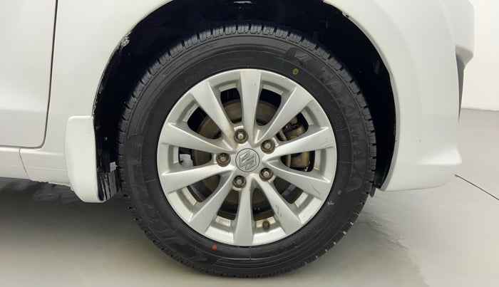 2014 Maruti Ertiga ZDI, Diesel, Manual, 66,575 km, Right Front Wheel