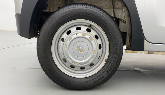 2018 Mahindra KUV 100 NXT K2 P 6 STR, Petrol, Manual, 13,243 km, Right Rear Wheel