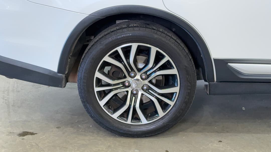 2016 Mitsubishi Outlander Ls (4x4), Automatic, 93604 km, Right Rear Wheel