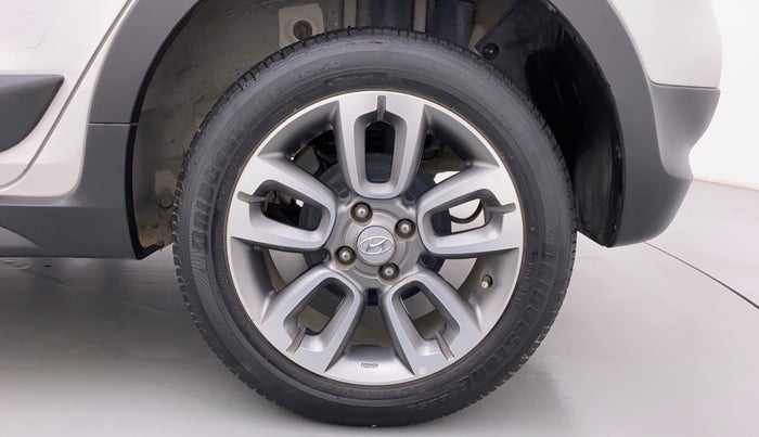 2017 Hyundai i20 Active 1.2 S, Petrol, Manual, 19,119 km, Left Rear Wheel