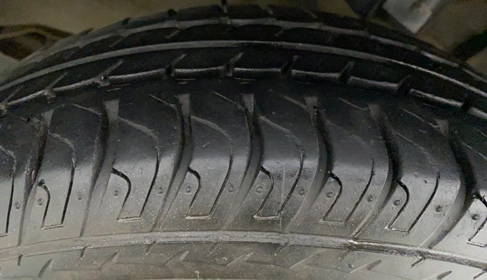 2018 Datsun Go Plus T, Petrol, Manual, 47,787 km, Right Rear Tyre Tread