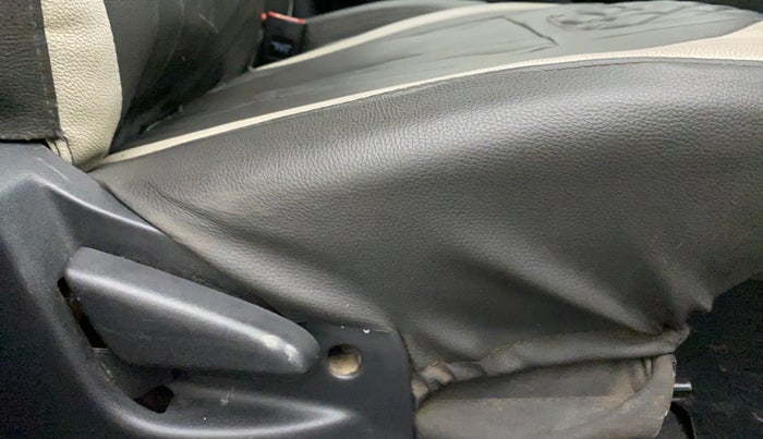 2018 Datsun Go Plus T, Petrol, Manual, 47,787 km, Driver Side Adjustment Panel