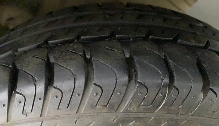 2018 Datsun Go Plus T, Petrol, Manual, 47,787 km, Left Rear Tyre Tread