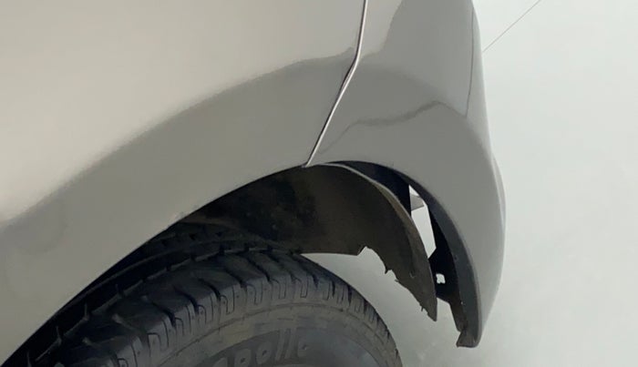 2018 Datsun Go Plus T, Petrol, Manual, 47,787 km, Right fender - Lining loose