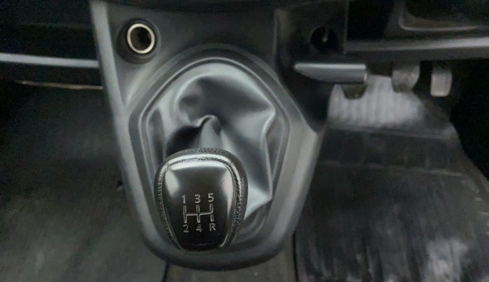2018 Datsun Go Plus T, Petrol, Manual, 47,787 km, Gear Lever