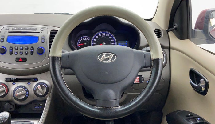 2015 Hyundai i10 SPORTZ 1.1 IRDE2, Petrol, Manual, 36,702 km, Steering Wheel Close Up