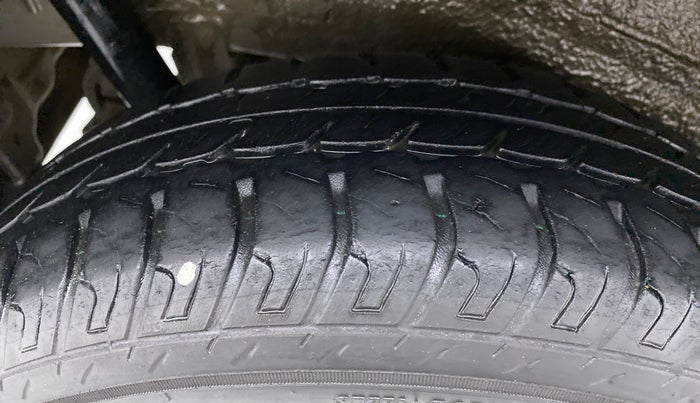 2018 Maruti Wagon R 1.0 VXI, Petrol, Manual, 34,604 km, Right Rear Tyre Tread