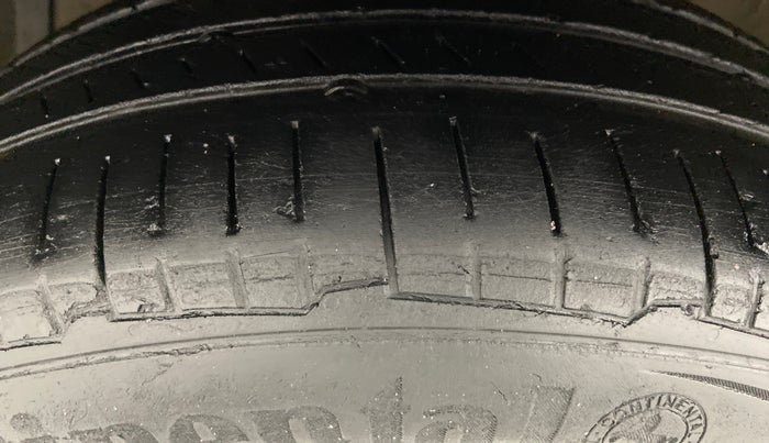 2016 Maruti Ertiga VDI SHVS, Diesel, Manual, 86,747 km, Right Front Tyre Tread
