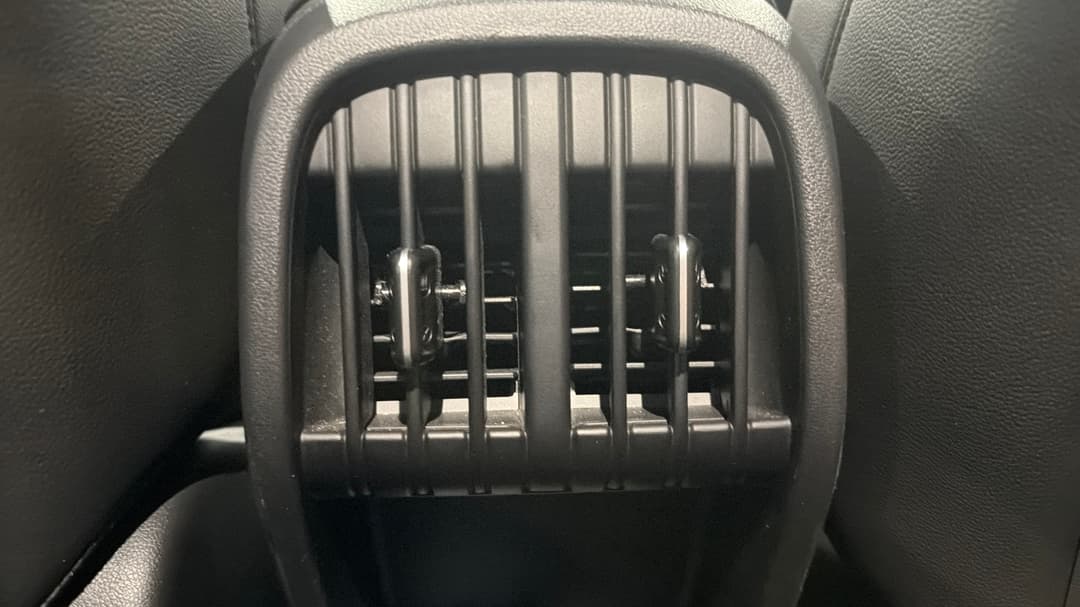 2024 Hyundai Kona Premium, Automatic, 45931 km, Rear A/C Vent