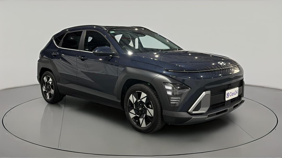 2024 Hyundai Kona Premium, Automatic, 45931 km, Right Front Diagonal (45- Degree) View