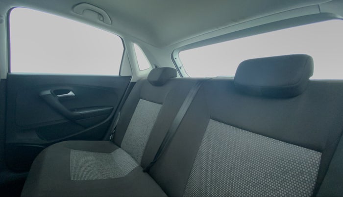 2018 Volkswagen Polo COMFORTLINE 1.0 PETROL, Petrol, Manual, 16,969 km, Right Side Door Cabin View