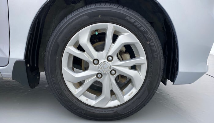 2018 Honda Amaze 1.2 VXMT I VTEC, Petrol, Manual, 13,369 km, Right Front Wheel