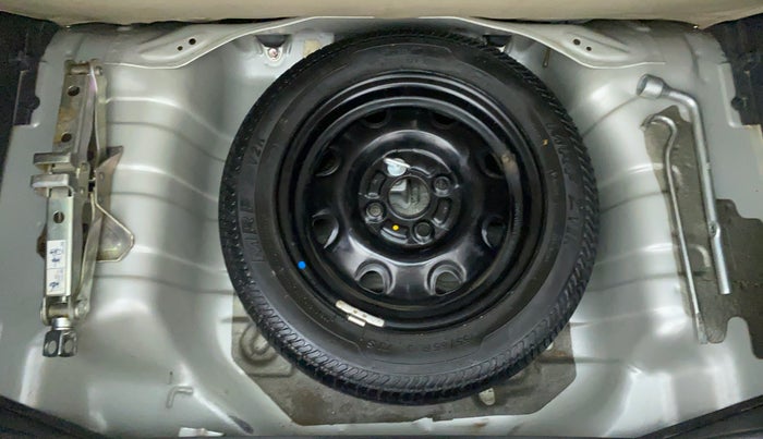 2017 Maruti Alto K10 VXI P, Petrol, Manual, 23,321 km, Spare Tyre