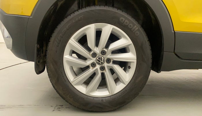 2021 Volkswagen TAIGUN HIGHLINE 1.0 TSI AT, Petrol, Automatic, 28,153 km, Right Rear Wheel