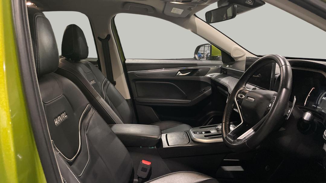 2022 GWM Haval Jolion Ultra, Automatic, 54141 km, Right Side Front Door Cabin View