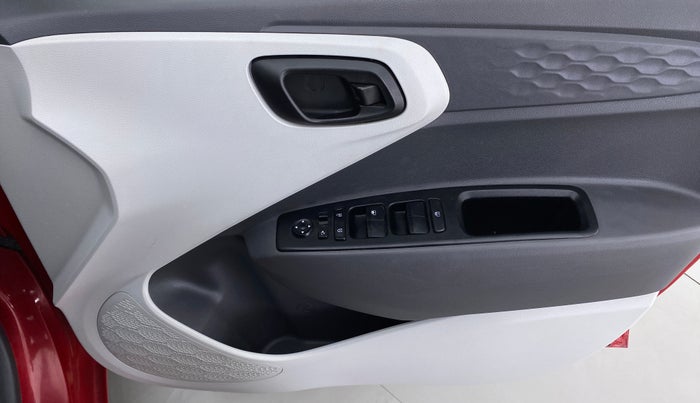 2020 Hyundai GRAND I10 NIOS MAGNA 1.2 AT, Petrol, Automatic, 18,342 km, Driver Side Door Panels Control