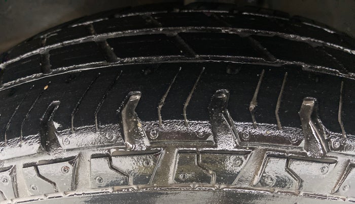 2019 Maruti Alto 800 LXI, Petrol, Manual, 10,422 km, Left Front Tyre Tread