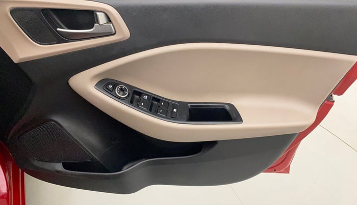 2016 Hyundai Elite i20 SPORTZ 1.2, Petrol, Manual, 32,589 km, Driver Side Door Panels Control
