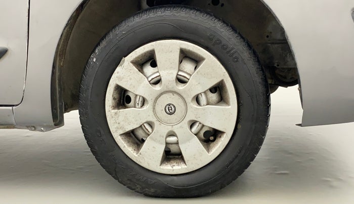 2017 Maruti Wagon R 1.0 LXI CNG, CNG, Manual, 55,367 km, Right Front Wheel