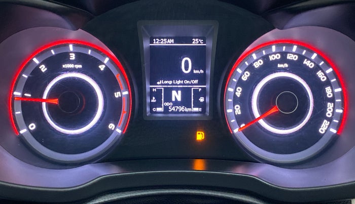 2019 Mahindra XUV300 W8 (O) DIESEL  AT, Diesel, Automatic, 54,795 km, Odometer Image