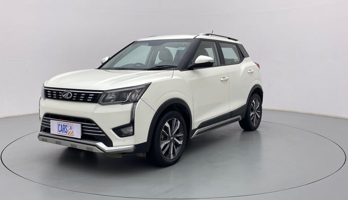 2019 Mahindra XUV300 W8 (O) DIESEL  AT, Diesel, Automatic, 54,795 km, Left Front Diagonal