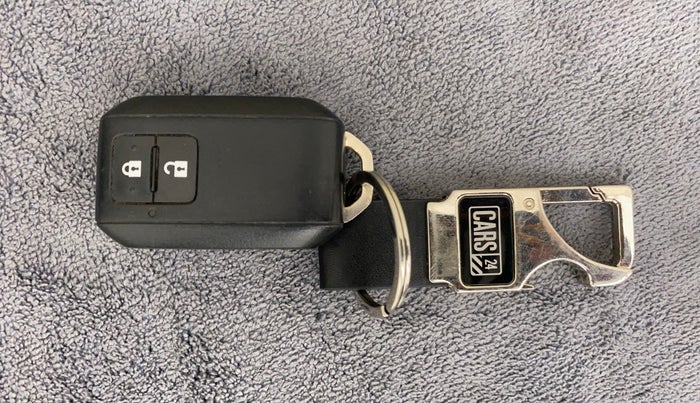 2019 Maruti Swift ZXI PLUS AMT, Petrol, Automatic, 34,142 km, Key Close Up